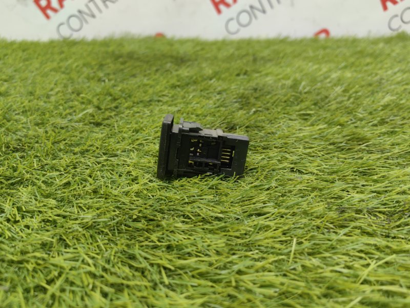 Кнопка антипробуксовочной системы, 1000 рублей, Красноярск