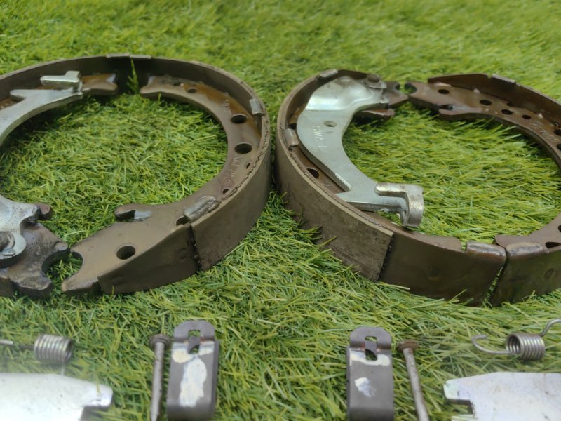 Колодки стояночного тормоза, 3000 рублей, Красноярск