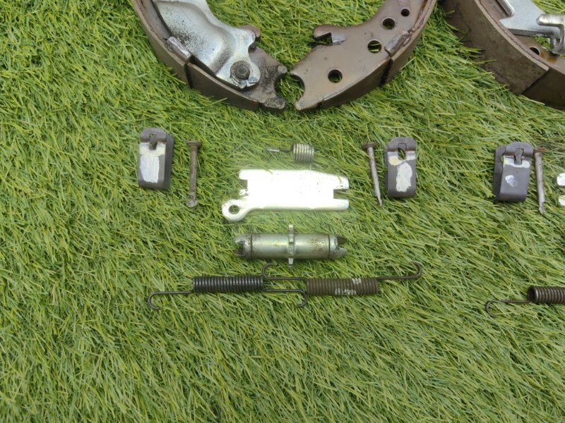 Колодки стояночного тормоза, 3000 рублей, Красноярск