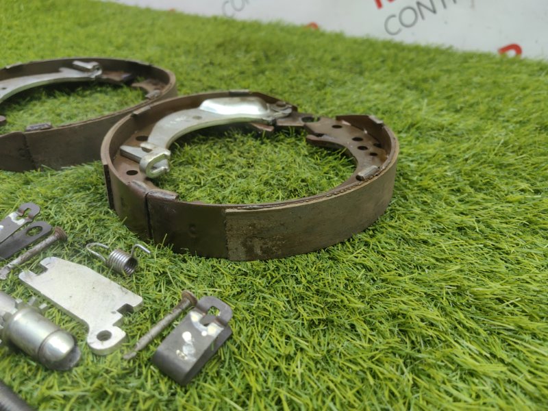 Колодки стояночного тормоза, 3000 рублей, Красноярск