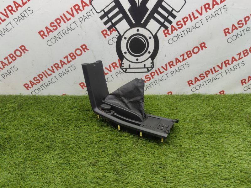 Кожух рычага стояночного тормоза, 3000 рублей, Красноярск