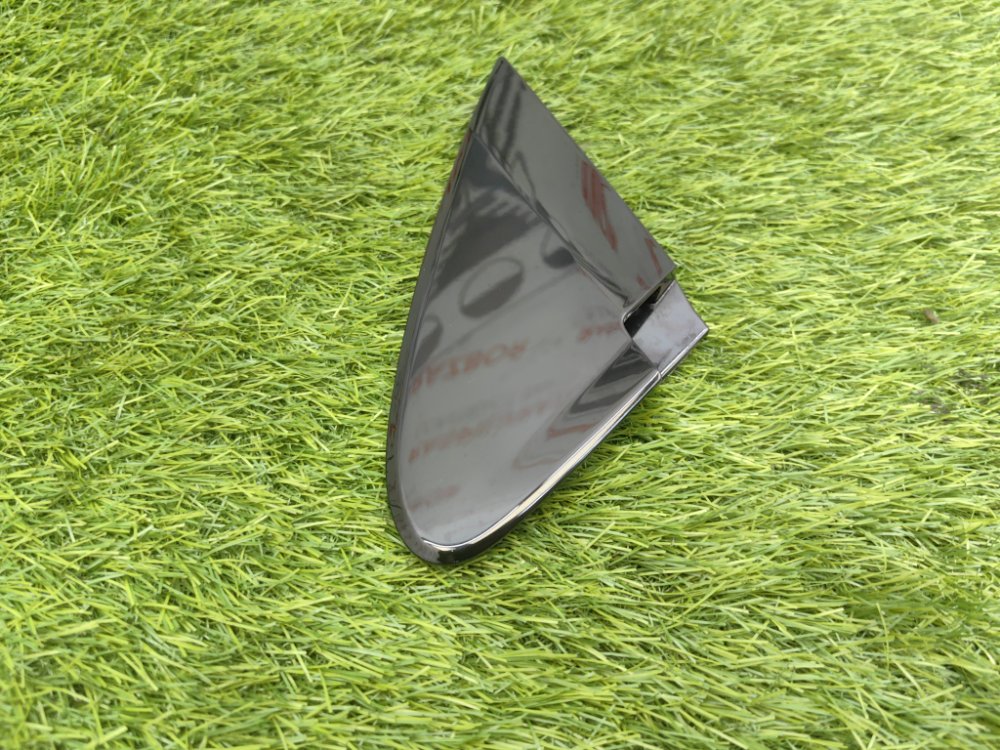 уголок крыла, 1000 рублей, Красноярск