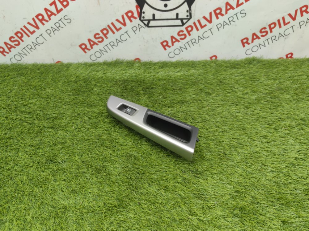 Блок управления стеклоподъемниками, 2000 рублей, Красноярск