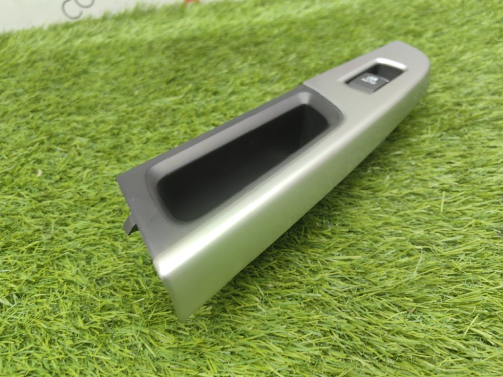 Блок управления стеклоподъемниками, 2000 рублей, Красноярск