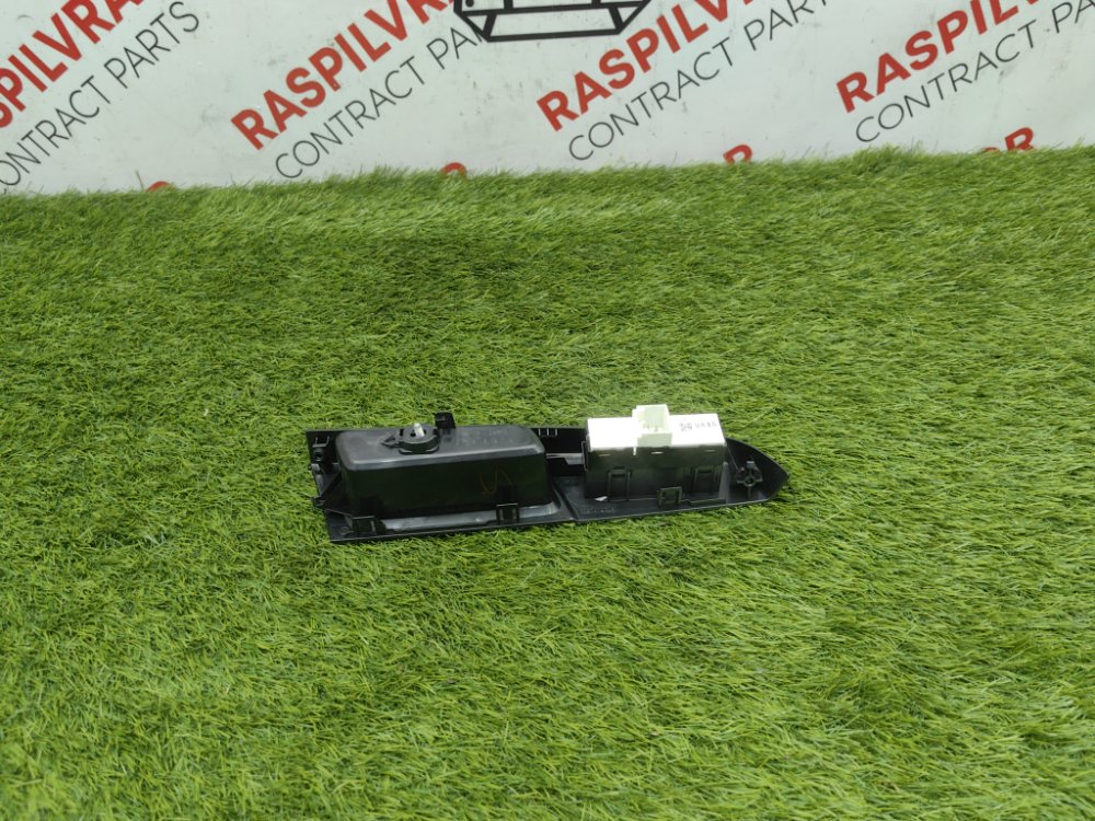 Блок управления стеклоподъемниками, 2000 рублей, Красноярск