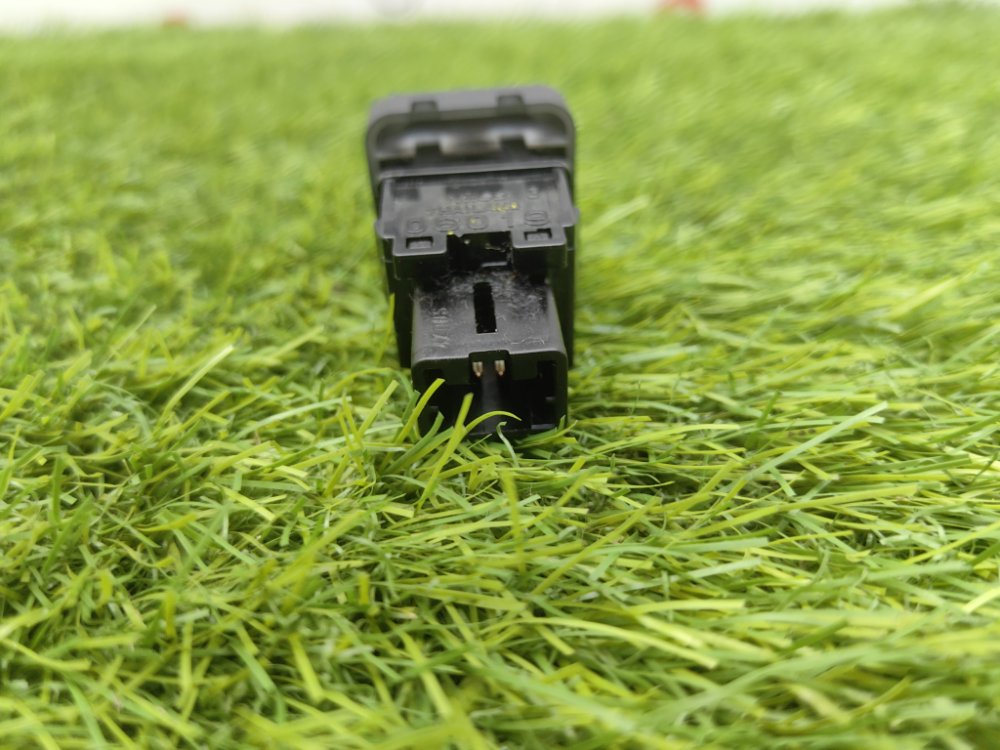 Кнопка антипробуксовочной системы, 1500 рублей, Красноярск