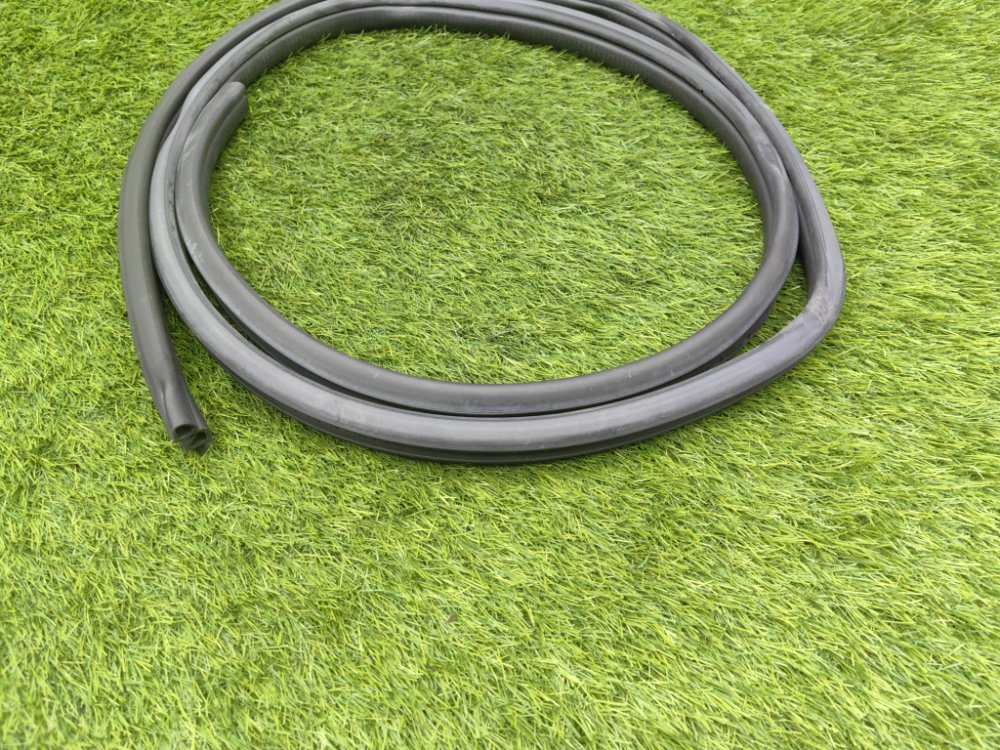 уплотнитель двери, 1500 рублей, Красноярск