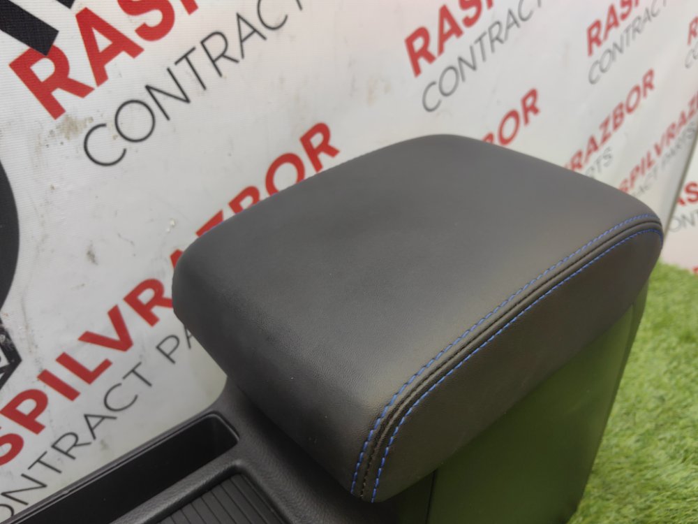 Подлокотник, 9000 рублей, Красноярск