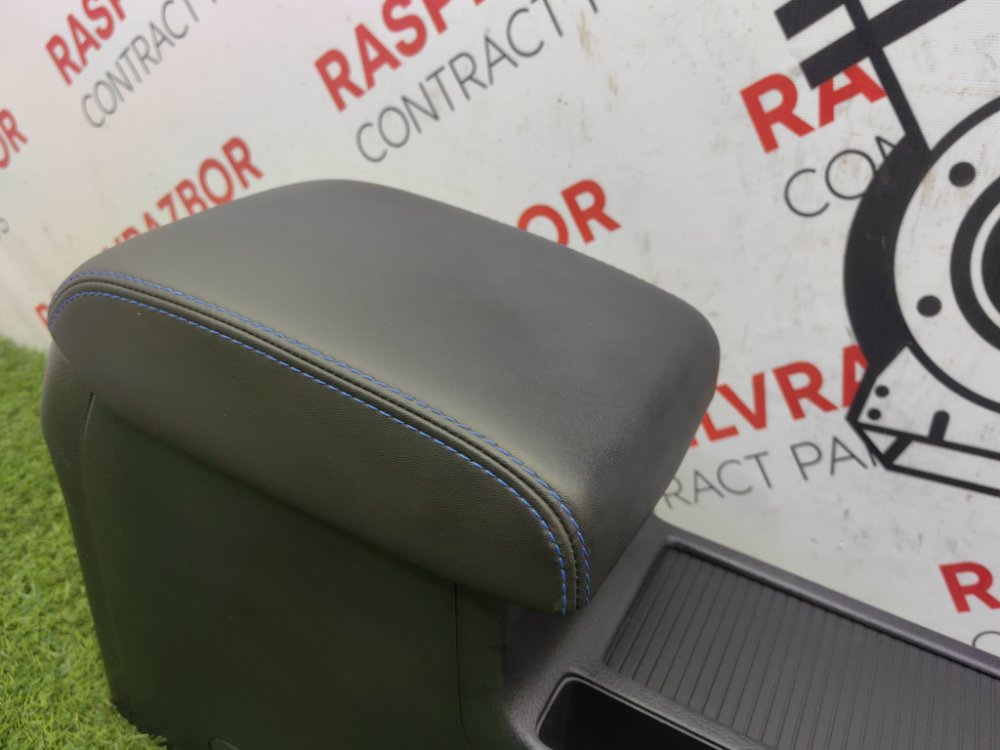 Подлокотник, 9000 рублей, Красноярск