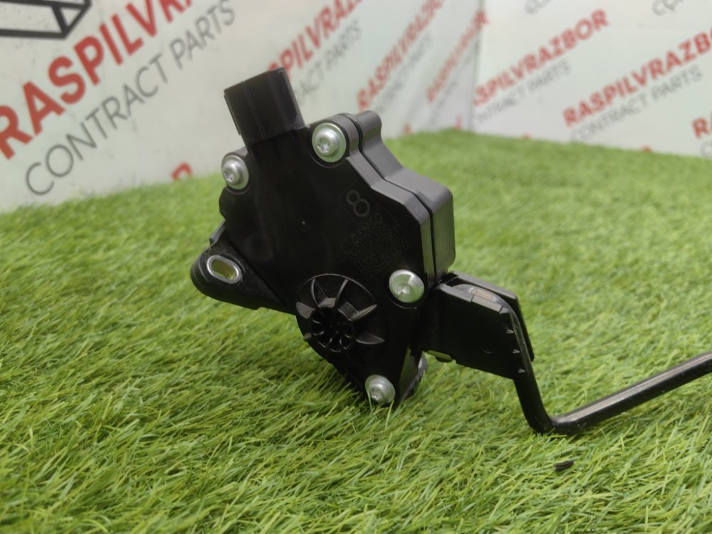 Педаль газа, 2000 рублей, Красноярск