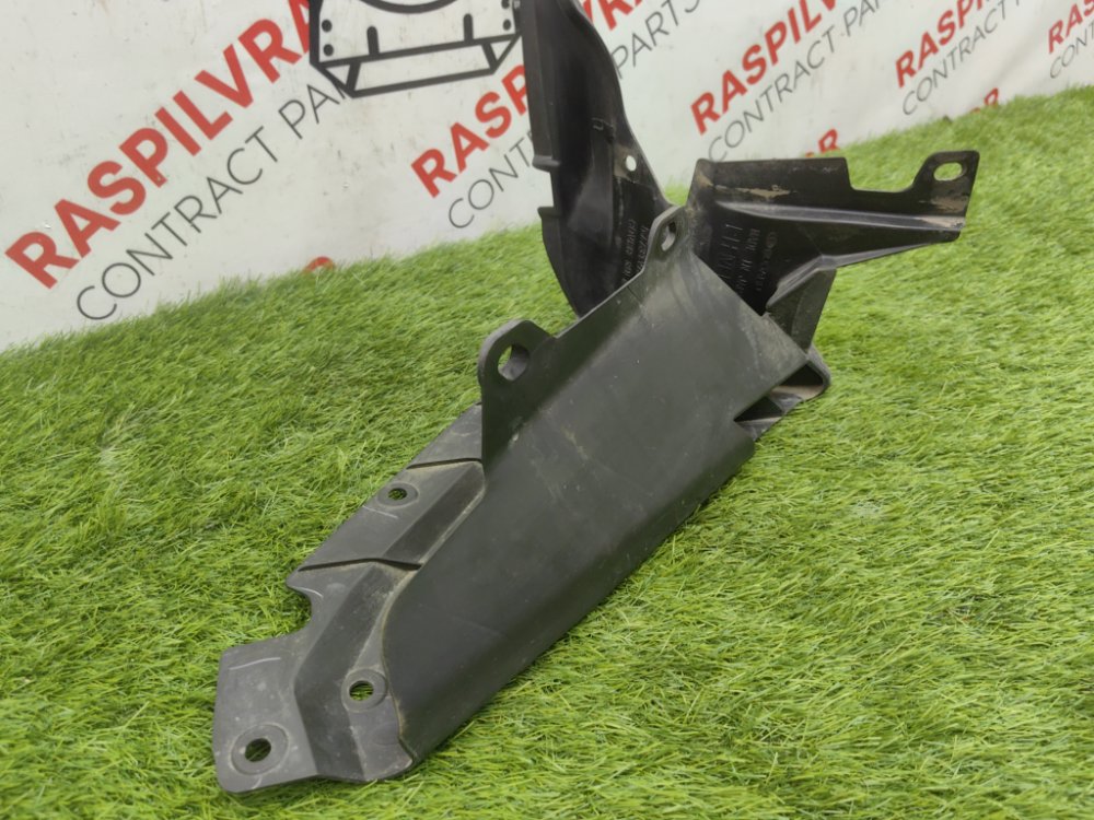 Подкрылок, 2000 рублей, Красноярск