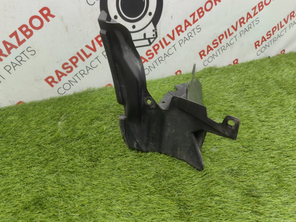 Подкрылок, 2000 рублей, Красноярск