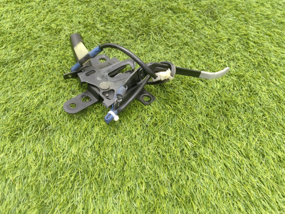 Замок капота, 2000 рублей, Красноярск