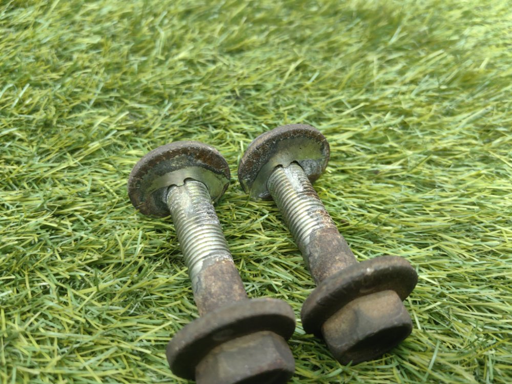 Болт развальный, 1100 рублей, Красноярск