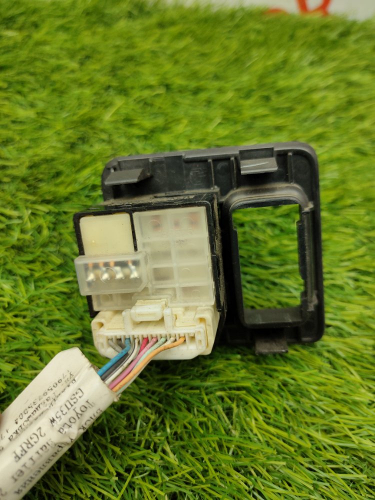 Блок управления зеркалами, 1000 рублей, Красноярск