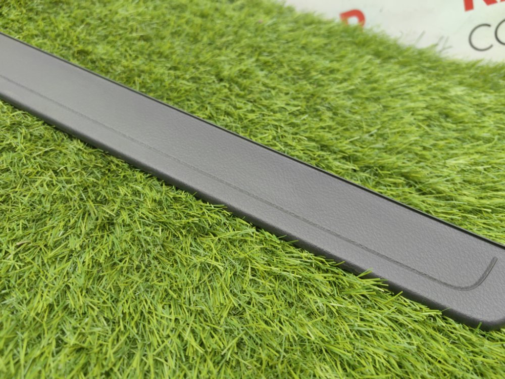 Накладка на порог салона, 1000 рублей, Красноярск