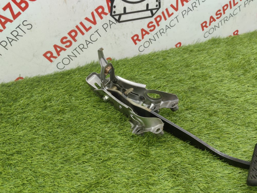 Педаль тормоза, 1500 рублей, Красноярск