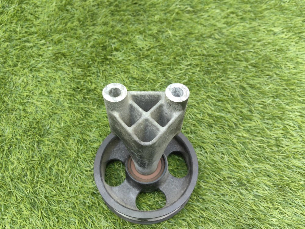 Ролик обводной навесного оборудования, 1100 рублей, Красноярск