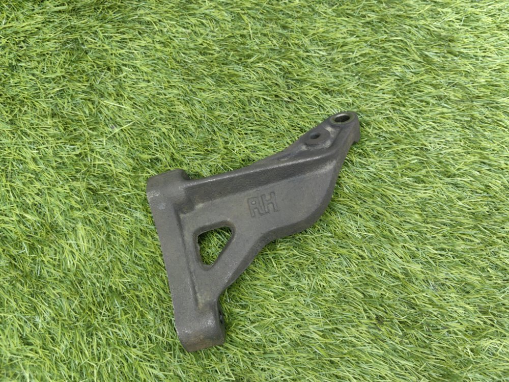 кронштейн мкпп, 2000 рублей, Красноярск