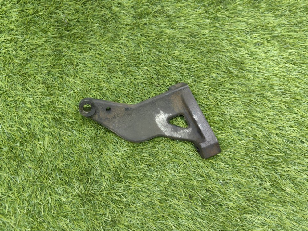 кронштейн мкпп, 2000 рублей, Красноярск