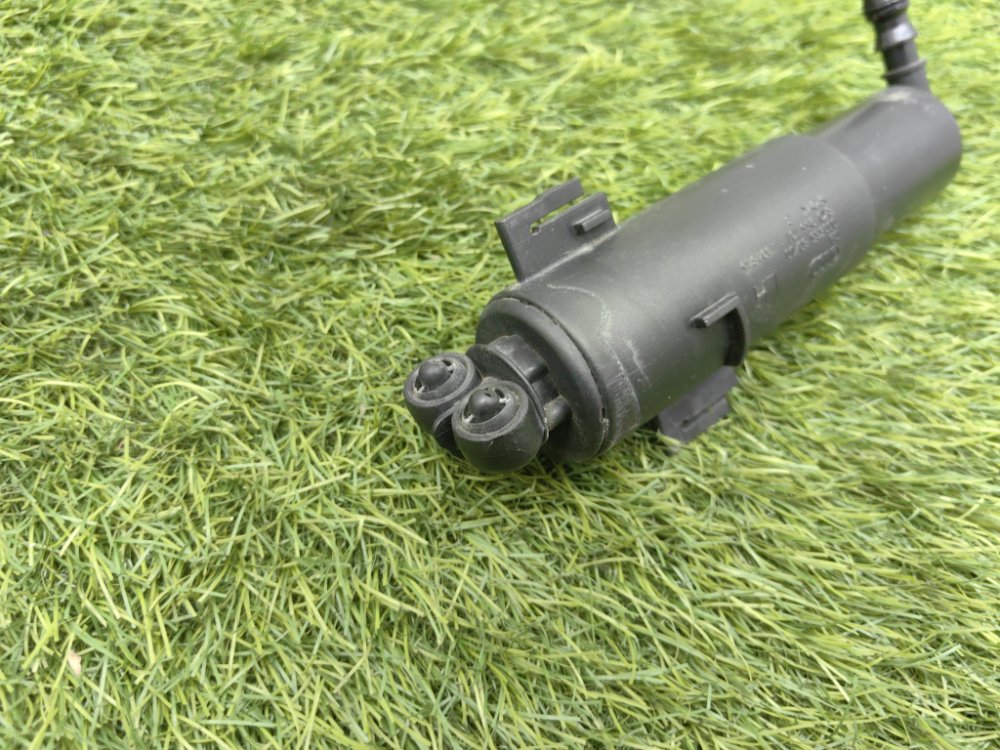 Форсунка омывателя фар, 2000 рублей, Красноярск