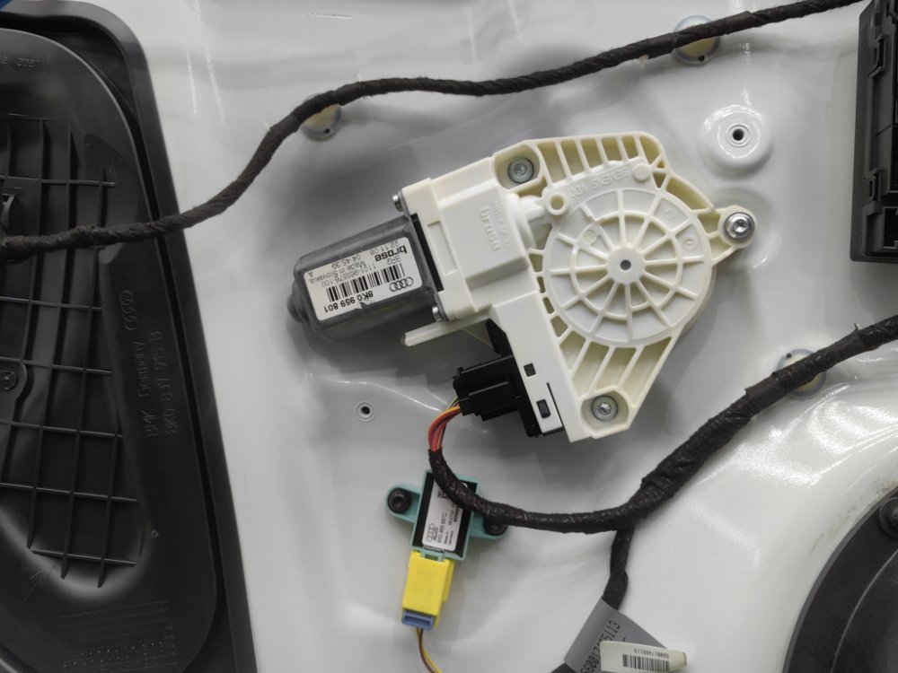 Дверь боковая, 15000 рублей, Красноярск