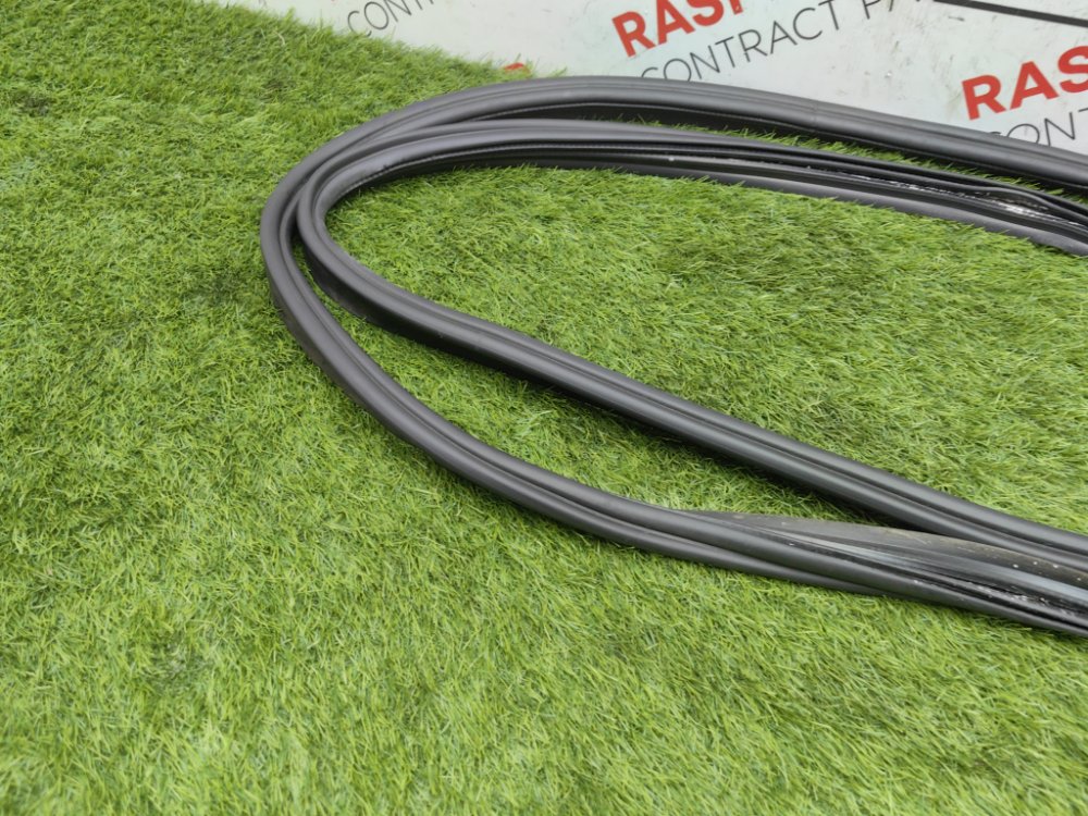 уплотнитель двери багажника, 2000 рублей, Красноярск