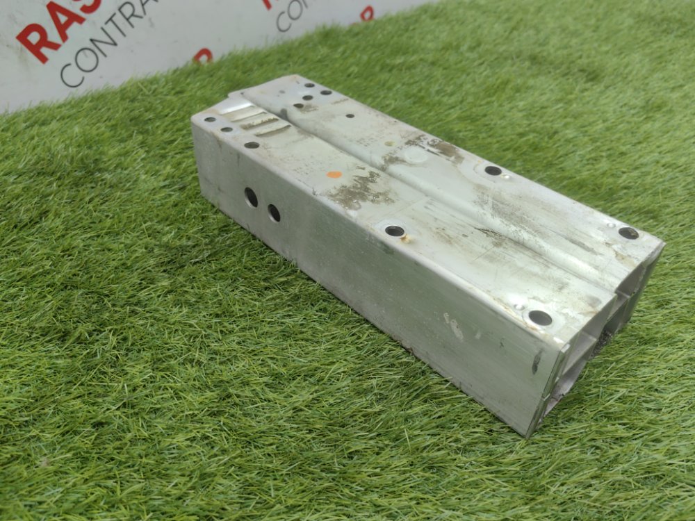 Кронштейн усилителя бампера, 1100 рублей, Красноярск