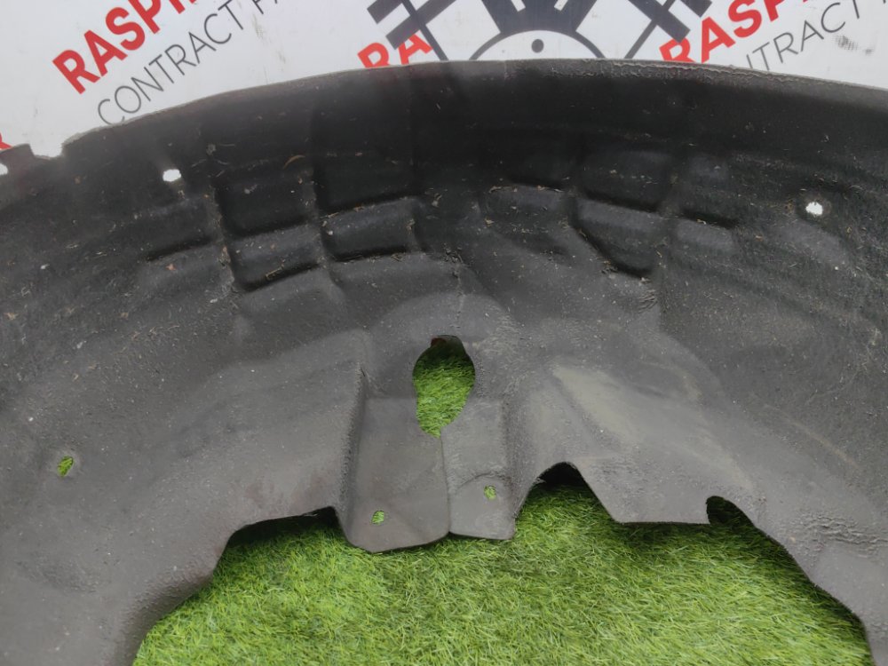 Подкрылок, 2000 рублей, Красноярск