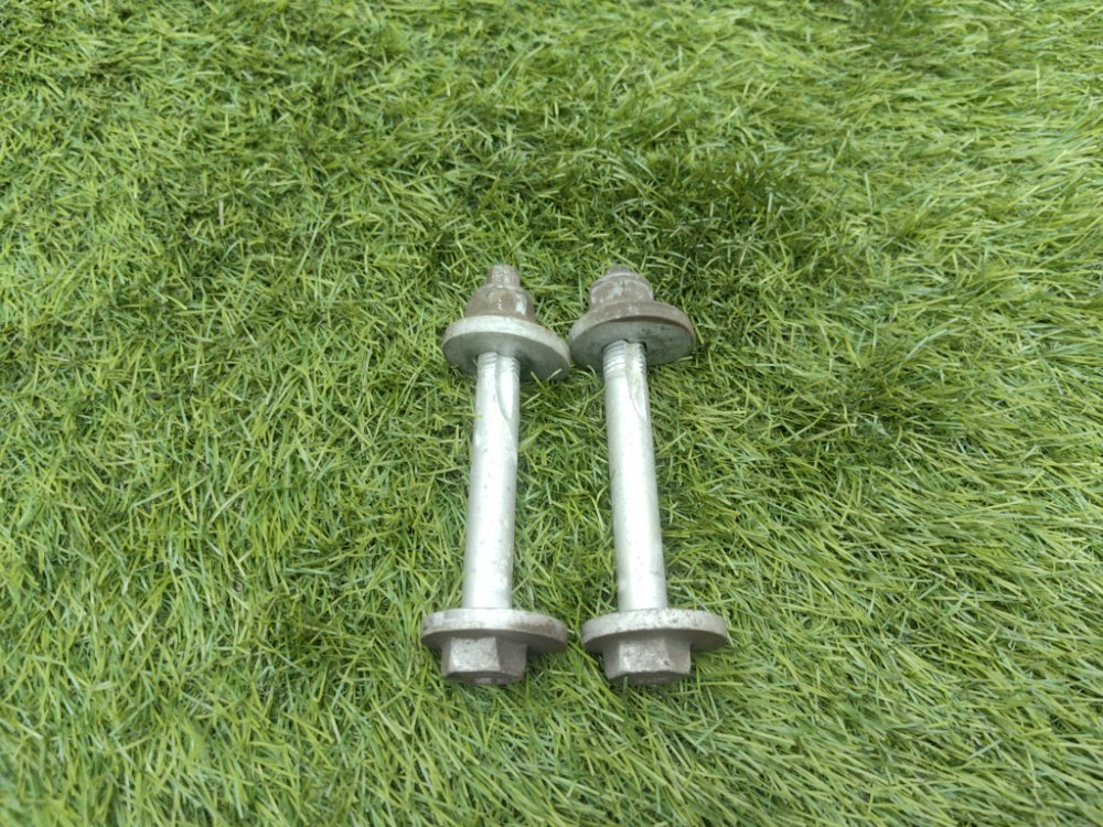 Болт развальный, 1000 рублей, Красноярск