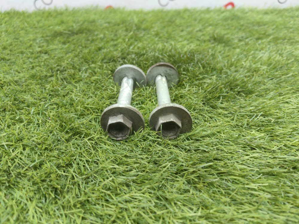 Болт развальный, 1000 рублей, Красноярск