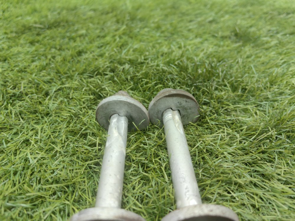 Болт развальный, 1000 рублей, Красноярск