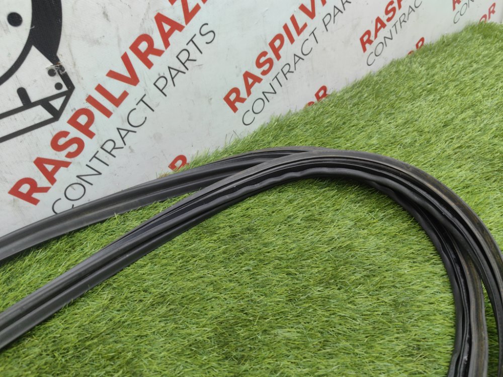 уплотнитель двери багажника, 3000 рублей, Красноярск