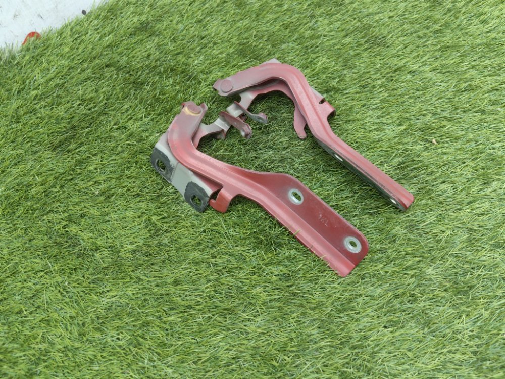 крепление капота, 4000 рублей, Красноярск