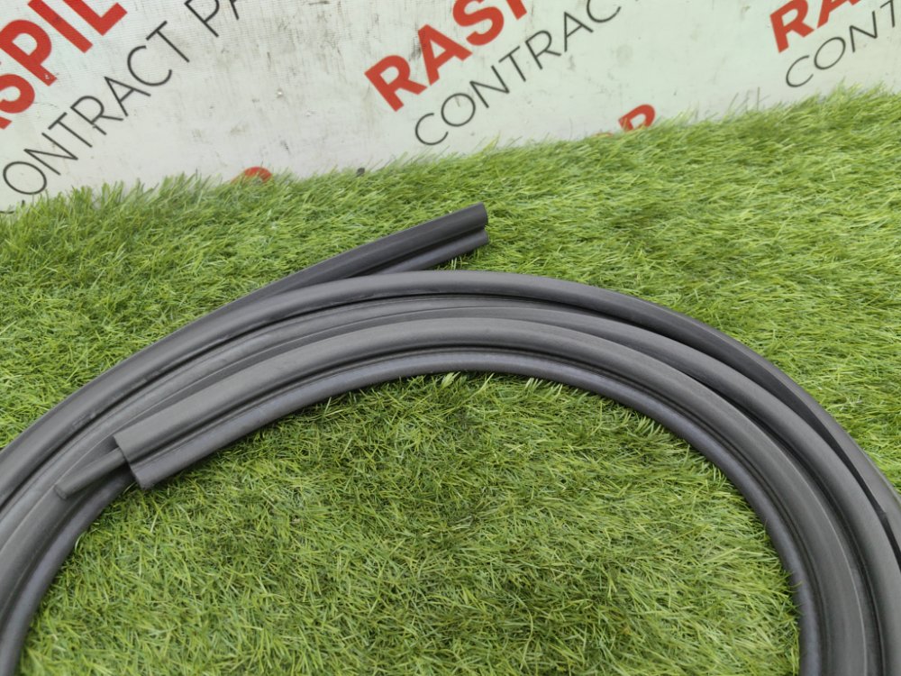 уплотнитель двери багажника, 1500 рублей, Красноярск