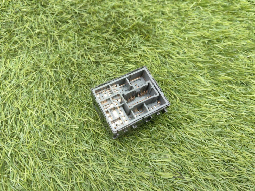 Блок управления зеркалами, 1000 рублей, Красноярск