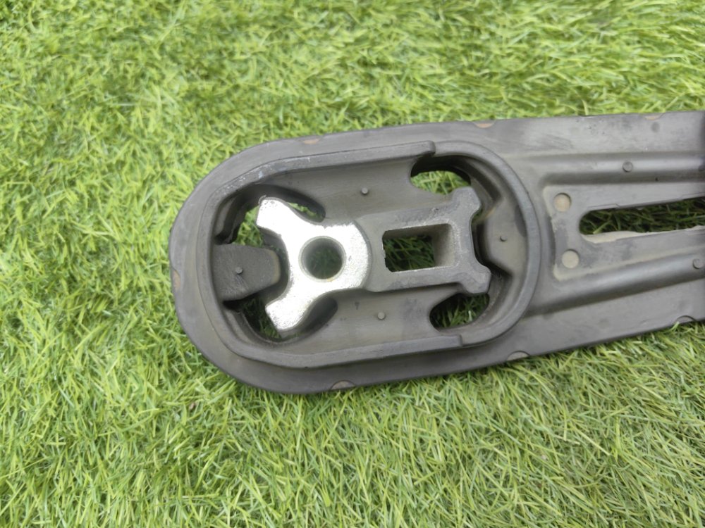 Подушка двигателя, 1100 рублей, Красноярск