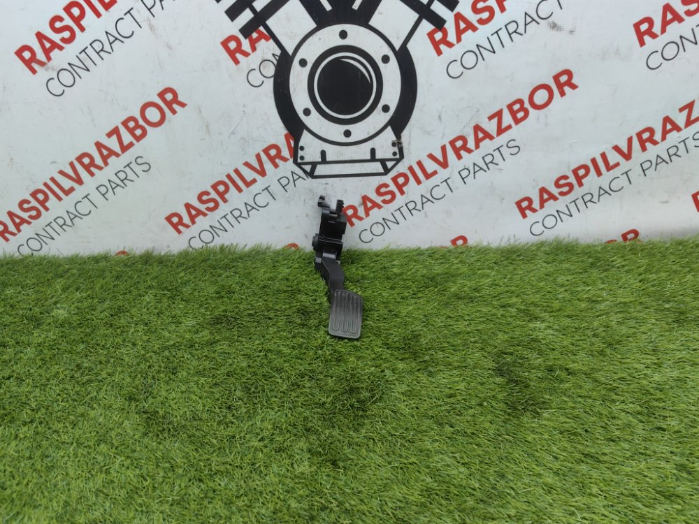 Педаль газа, 2000 рублей, Красноярск