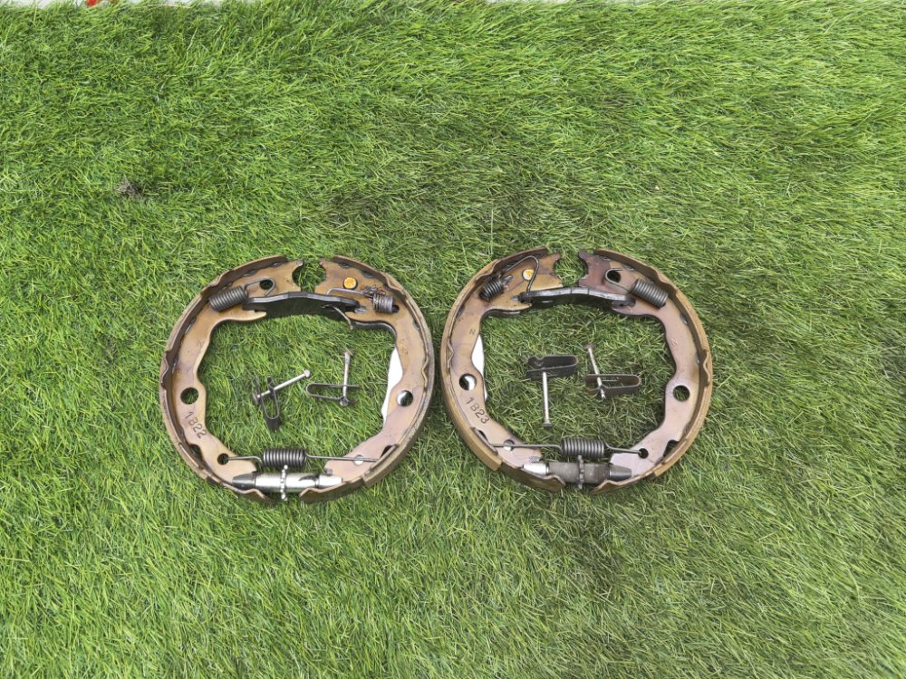 Колодки стояночного тормоза, 3000 рублей, Красноярск