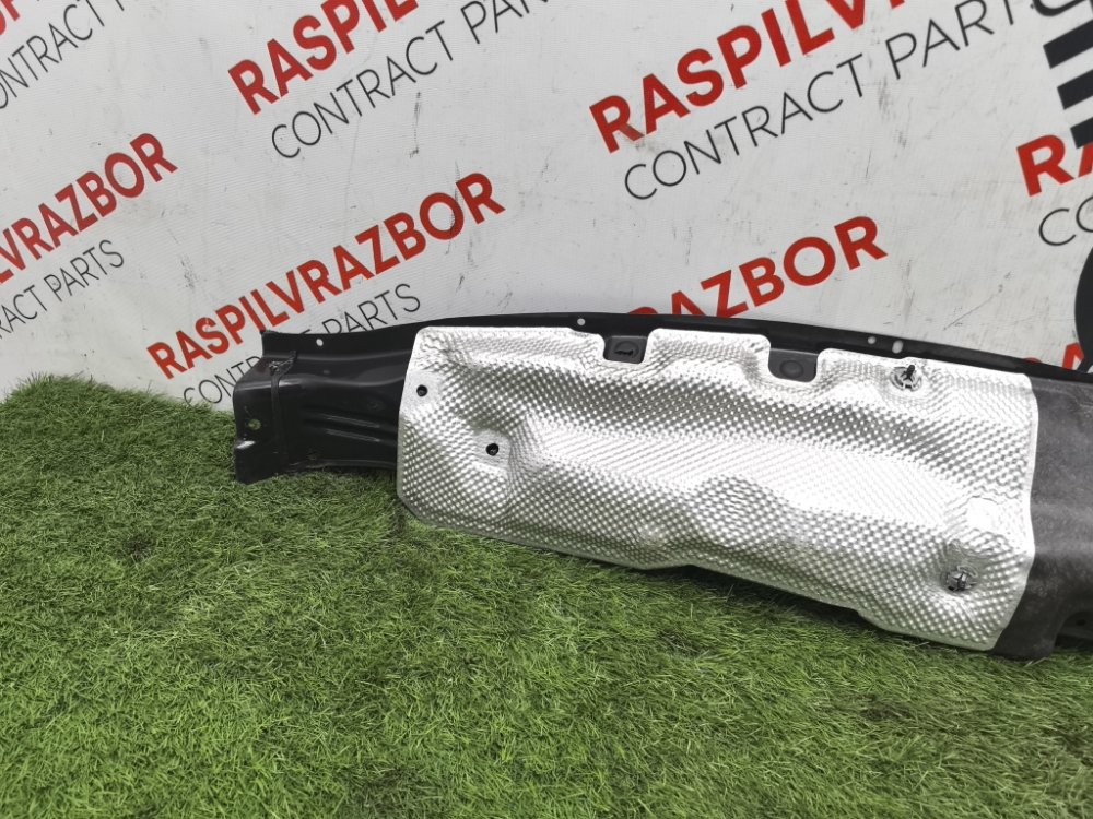 решетка, жабо под дворники, 1500 рублей, Красноярск