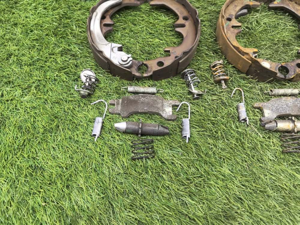 Колодки стояночного тормоза, 3000 рублей, Красноярск