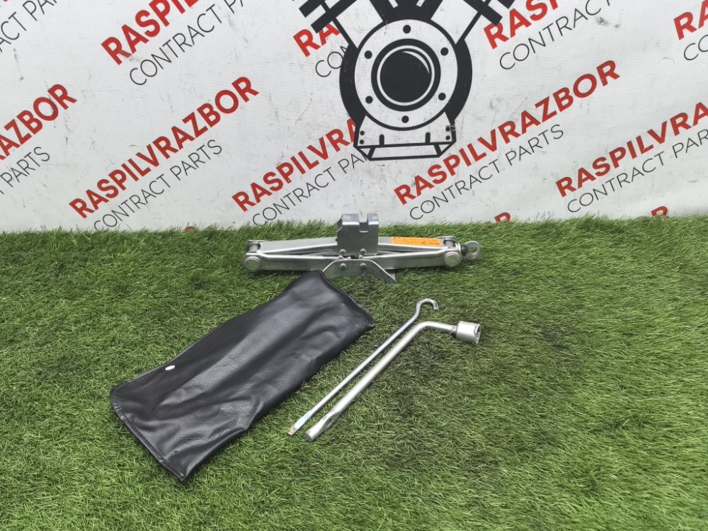 Домкрат, 6000 рублей, Красноярск