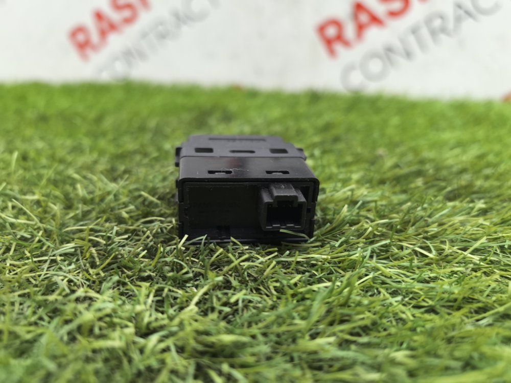 кнопка корректора фар, 1000 рублей, Красноярск