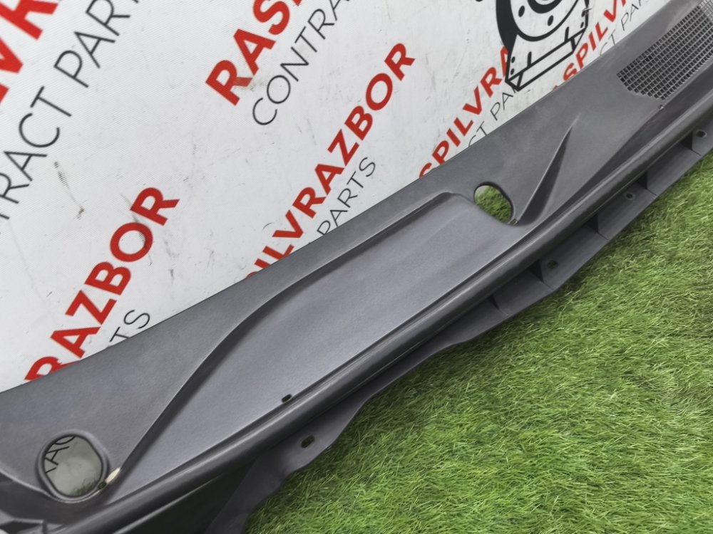 решетка, жабо под дворники, 2000 рублей, Красноярск