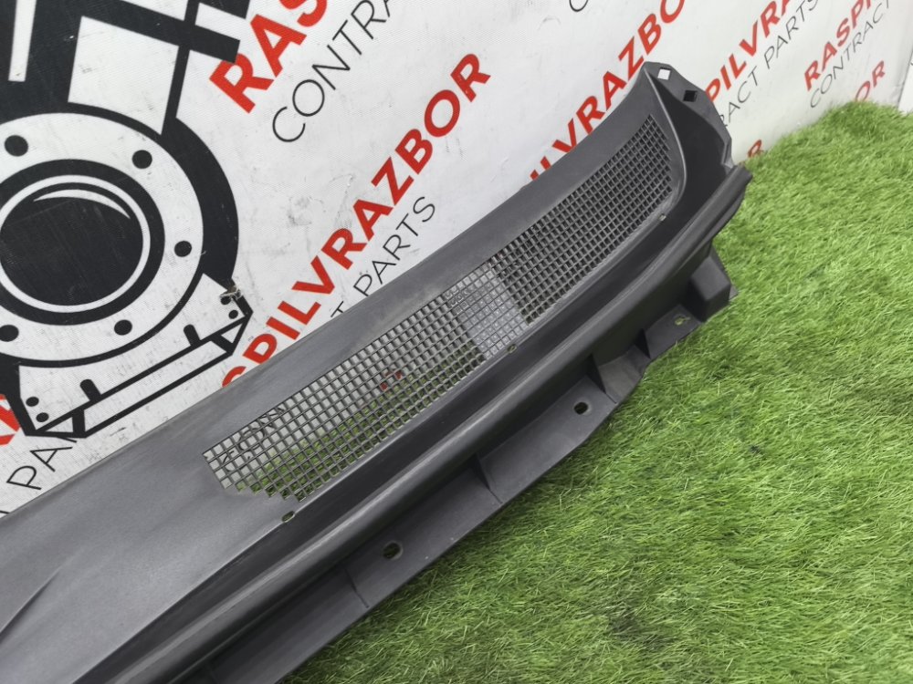 решетка, жабо под дворники, 2000 рублей, Красноярск