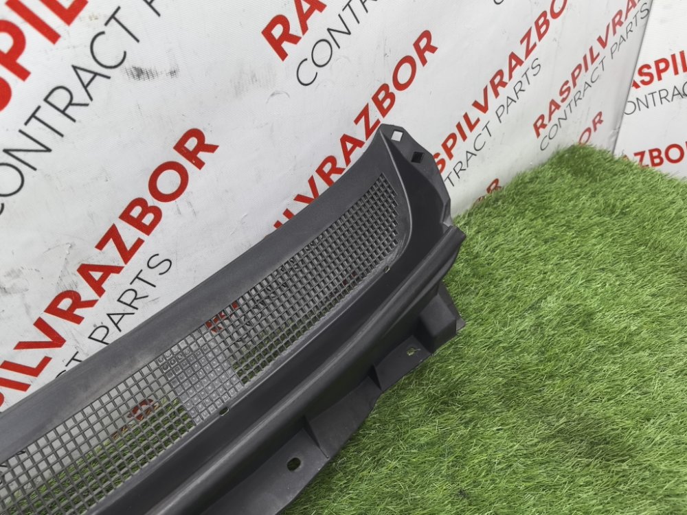 решетка, жабо под дворники, 2000 рублей, Красноярск