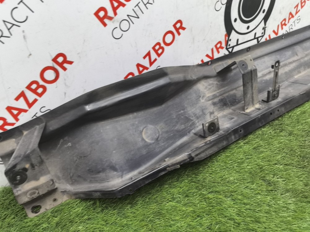 решетка, жабо под дворники, 9000 рублей, Красноярск