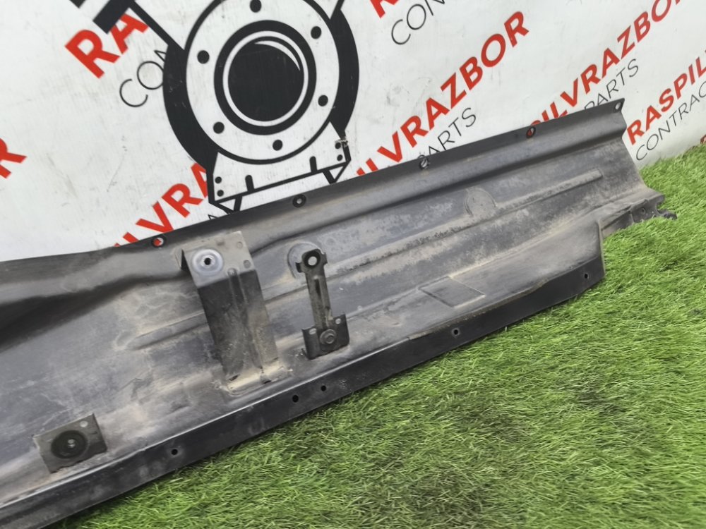 решетка, жабо под дворники, 9000 рублей, Красноярск