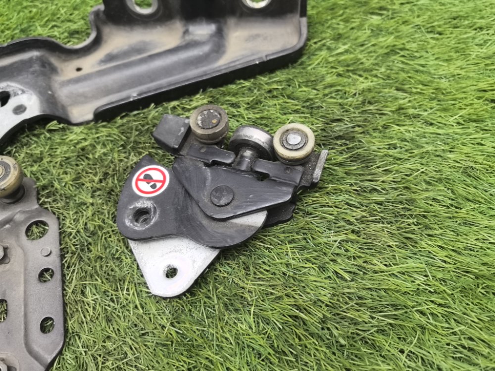 крепление двери, 4500 рублей, Красноярск