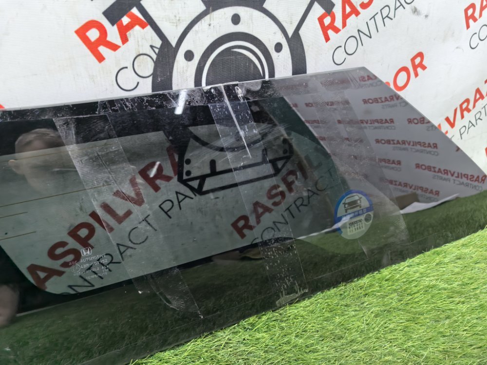 стекло боковое, 7000 рублей, Красноярск